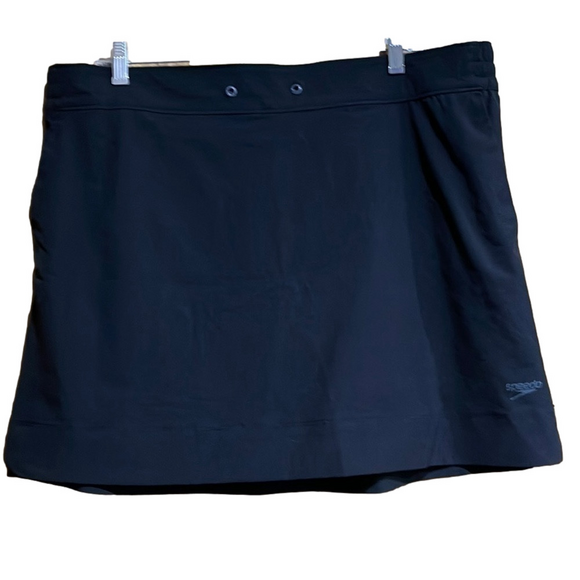 Speedo Woven Skort with UPF 50+ Protection Size XL - EUC - Picture 1 of 7